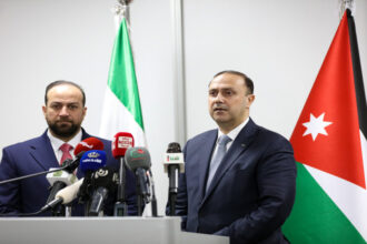 المومني والمصطفى يوسعان التعاون الإعلامي الأردني السوري