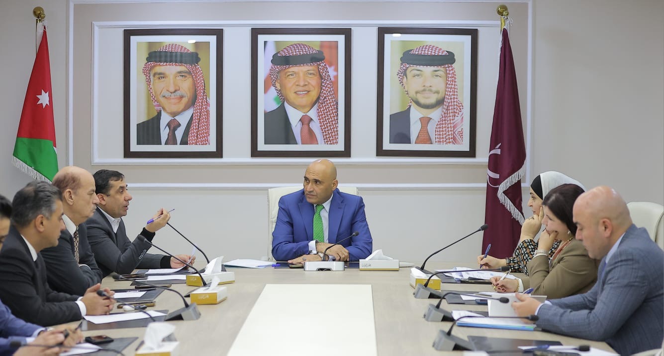 "الصحة النيابية "تؤكد أهمية دور مؤسسة الغذاء والدواء في حماية صحة المواطنين