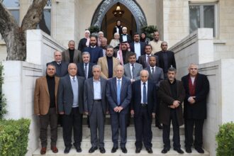 *العيسوي يلتقي وفدا من أبناء عشيرة الرتيمة*