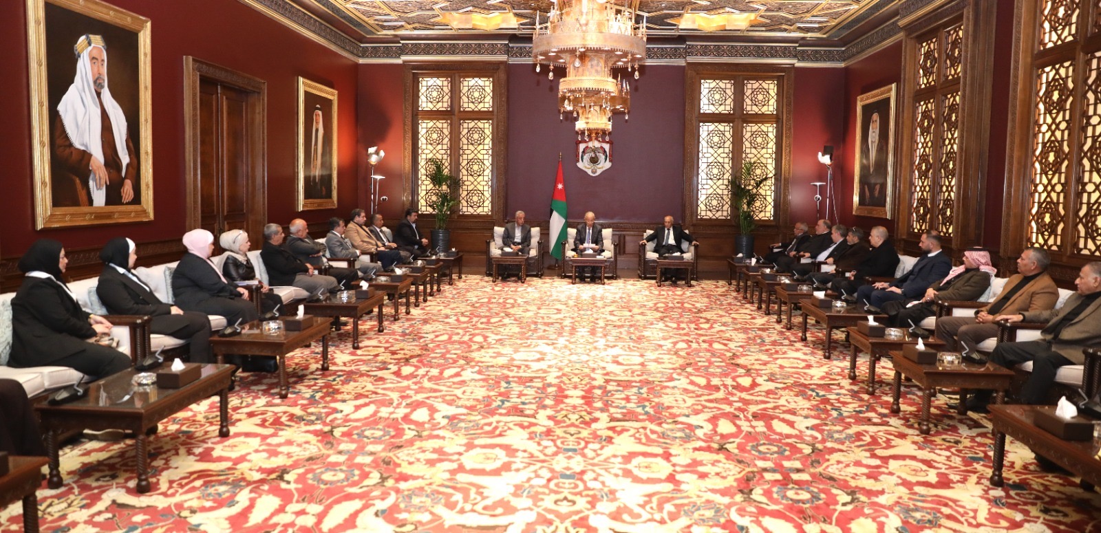 *العيسوي يلتقي وفدا من أبناء عشيرة الرتيمة*