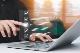 انتهاء استقبال آراء الموظفين حول دوام 4 أيام أسبوعيًا