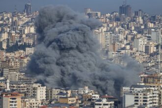 الاحتلال الإسرائيلي يطلب من سكان جنوب لبنان الإخلاء فورًا قبل توجيه ضربات لحزب الله