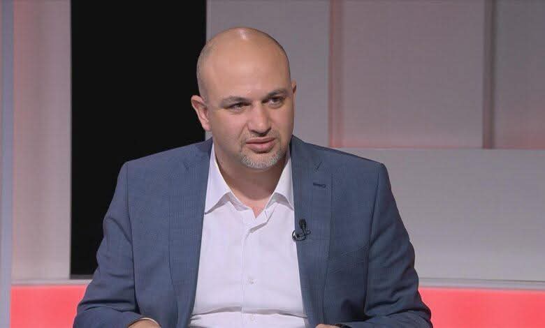 الوزير السابق مثنى غرايبة يتبرع بأعضاء نجله المتوفى كرم