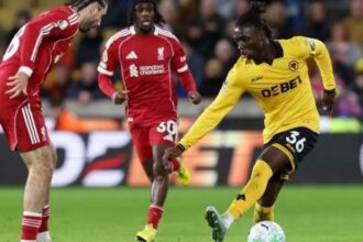 ولفرهامبتون يصدم ليفربول وينتزع فوزاً درامياً في الدقيقة الأخيرة