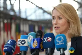 كالاس تنتقد سياسات إيران وتدعو إلى ضبط النفس