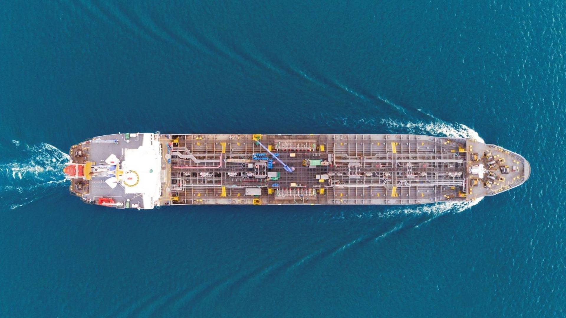 الكويت: الحادث البحري بعيد عن ميناء مبارك الكبير ولا يشكل تهديداً