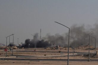 إيران تشن هجمات مسيّرة مكثفة على القواعد الأميركية