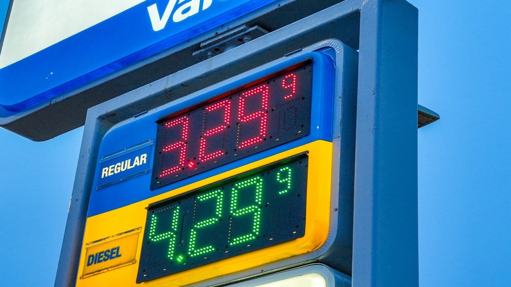 ارتفاع أسعار البنزين في الولايات المتحدة 14%