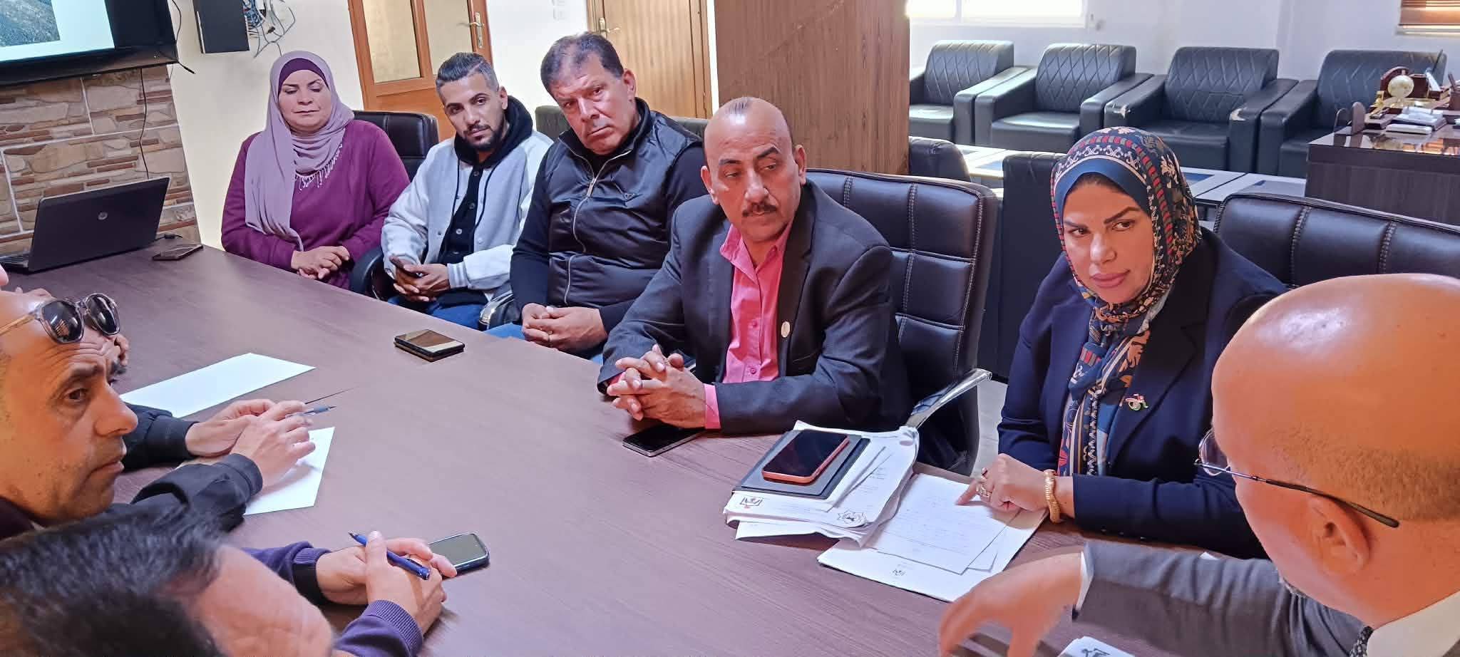 مجلس محافظة جرش يتابع سير المشاريع التنموية والخدمية في بلدية النسيم