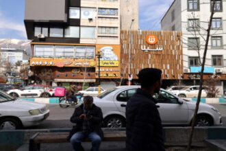 طهران بعد أسبوع من القصف: هدوء نسبي وسط واقع الحرب اليومية