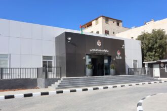 نقل خدمات ترخيص السواقين والمركبات من أبو نصير إلى مركز الخدمات الحكومي الشامل