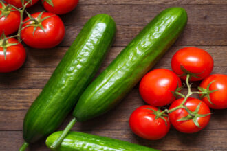 وزارة الزراعة تعلق تصدير البندورة والخيار برا حتى 20 آذار