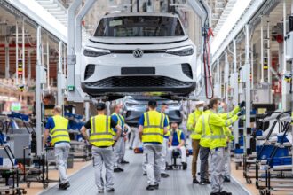 ألمانيا تواجه "أكبر أزمة صناعية منذ نصف قرن": خسارة محتملة لـ150 ألف وظيفة