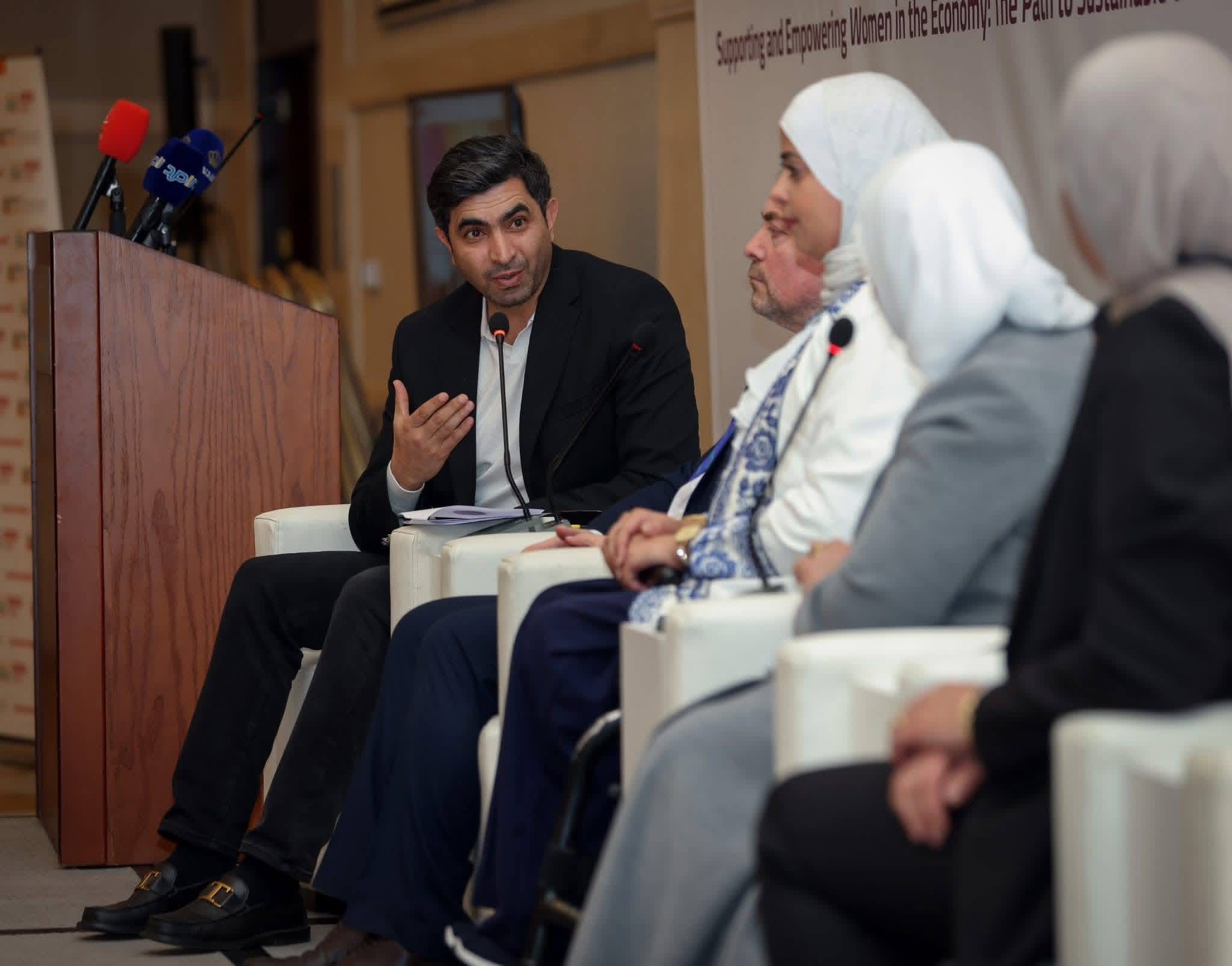 "راصد" يكرّم برلمانيات بمناسبة يوم المرأة العالمي