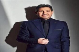 هاني شاكر في العناية المركزة بعد وعكة صحية مفاجئة… تحسن تدريجي يبعث الأمل