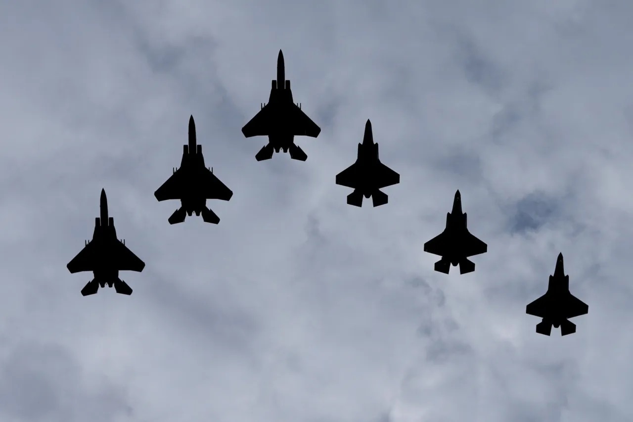 إسرائيل تكثف ضرباتها على "مراكز الثقل" الإيرانية مع تصاعد التوتر في لبنان والخليج