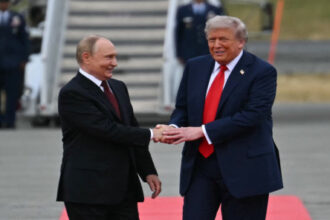 مكالمة “صريحة وبناءة” بين بوتين وترامب تبحث الحرب في إيران وأوكرانيا