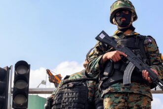 مستشار خامنئي يشن هجوماً لاذعاً على ترامب ويهدد القضاء على الكيان الصهيوني