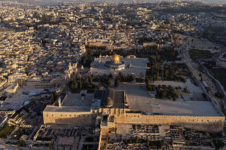 محافظة القدس تحذر من استمرار إغلاق المسجد الأقصى خلال العشر الأواخر من رمضان