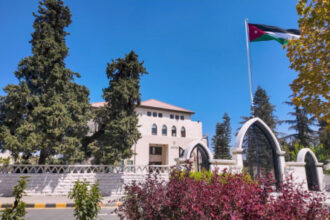 الحكومة تحدد موعد عطلة عيد الفطر