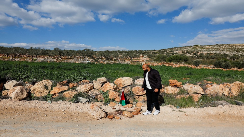 مستوطنون إسرائيليون يستغلون الحرب على إيران