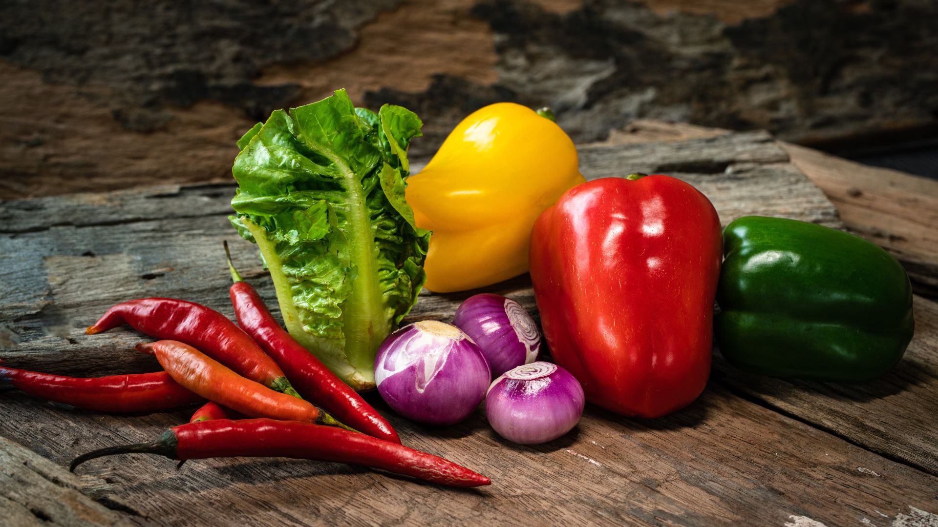 1851 طناً من الخضار ترد إلى السوق المركزي في عمّان