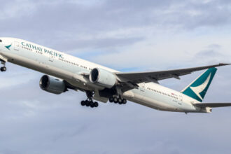 اضطرابات الحرب تربك حركة الطيران في الشرق الأوسط