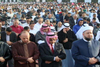 “الإفتاء: صلاة الجمعة لا تسقط عند اجتماعها مع عيد الفطر أو الأضحى”