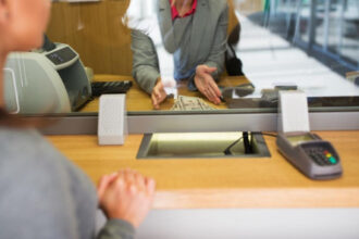 373.6 مليون دولار حجم الحوالات الواردة إلى الأردن في يناير 2026