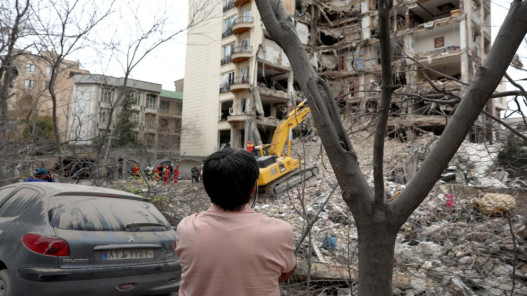 قتلى وجرحى بغارات أميركية إسرائيلية على إيران