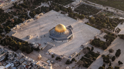 إغلاق المسجد الأقصى يدخل يومه الـ19 ومنع المصلين من الوصول إليه