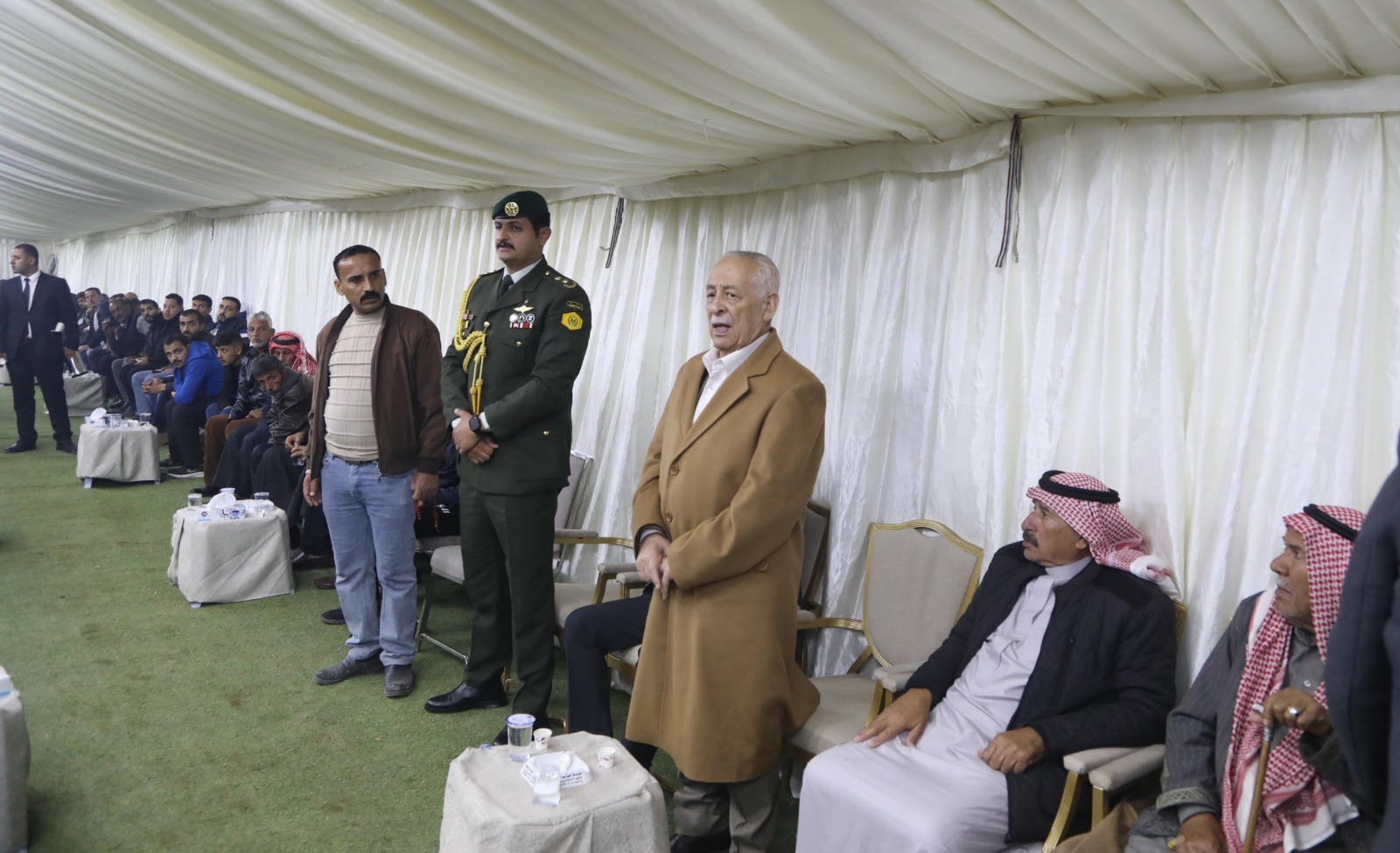 مندوبا عن الملك وولي العهد.. العيسوي يعزي بشهداء الواجب من إدارة مكافحة المخدرات