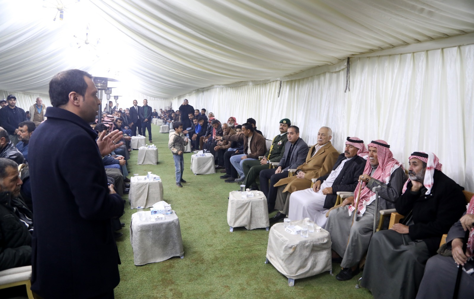 مندوبا عن الملك وولي العهد.. العيسوي يعزي بشهداء الواجب من إدارة مكافحة المخدرات