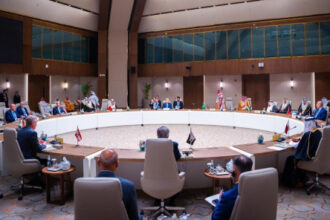 الصفدي: الأردن يدعم أمن دول الخليج ويرفض الاعتداءات الإيرانية