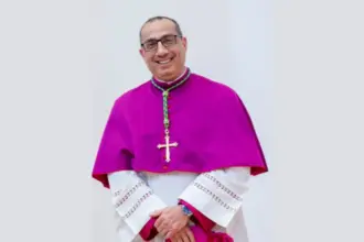 النيابة اللاتينية بالأردن تشيد بإعادة فتح القيامة