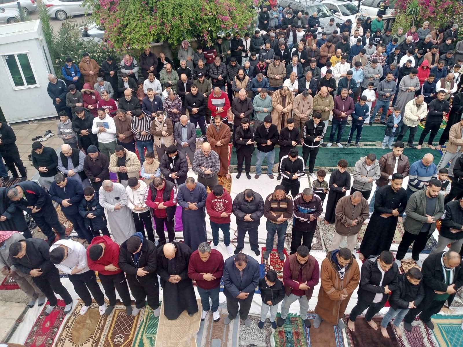 إقبال لافت على مساجد مقامات الصحابة في الأغوار الشمالية لأداء صلاة العيد