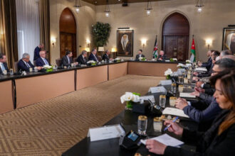 الملك يتسلم توصيات تطوير الجهاز القضائي