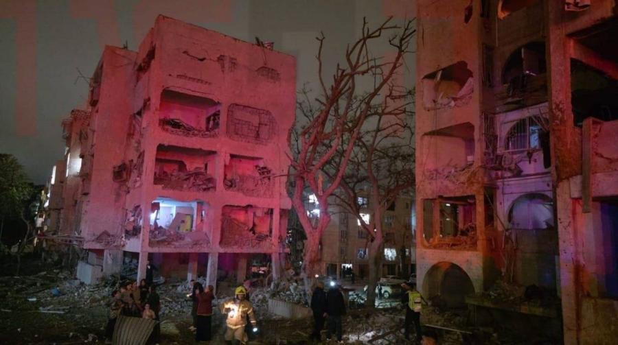 هجوم صاروخي عنيف على عراد يخلف 15 قتيلاً و130 إصابة