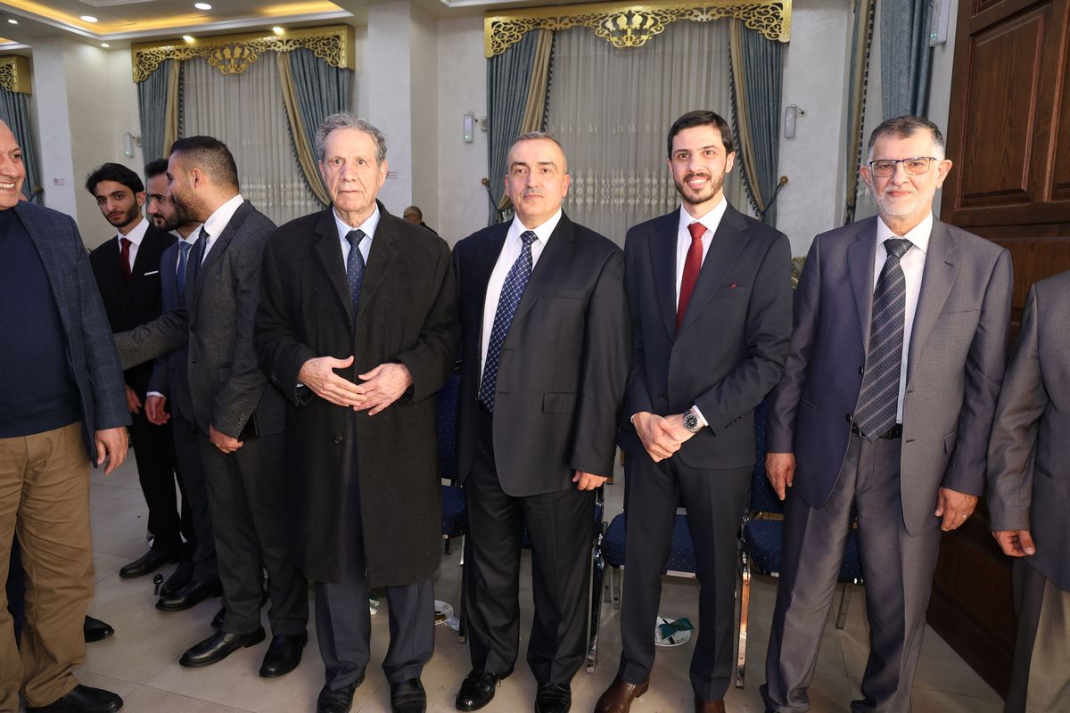 أل ابو طويلة وأل مطر نسايب