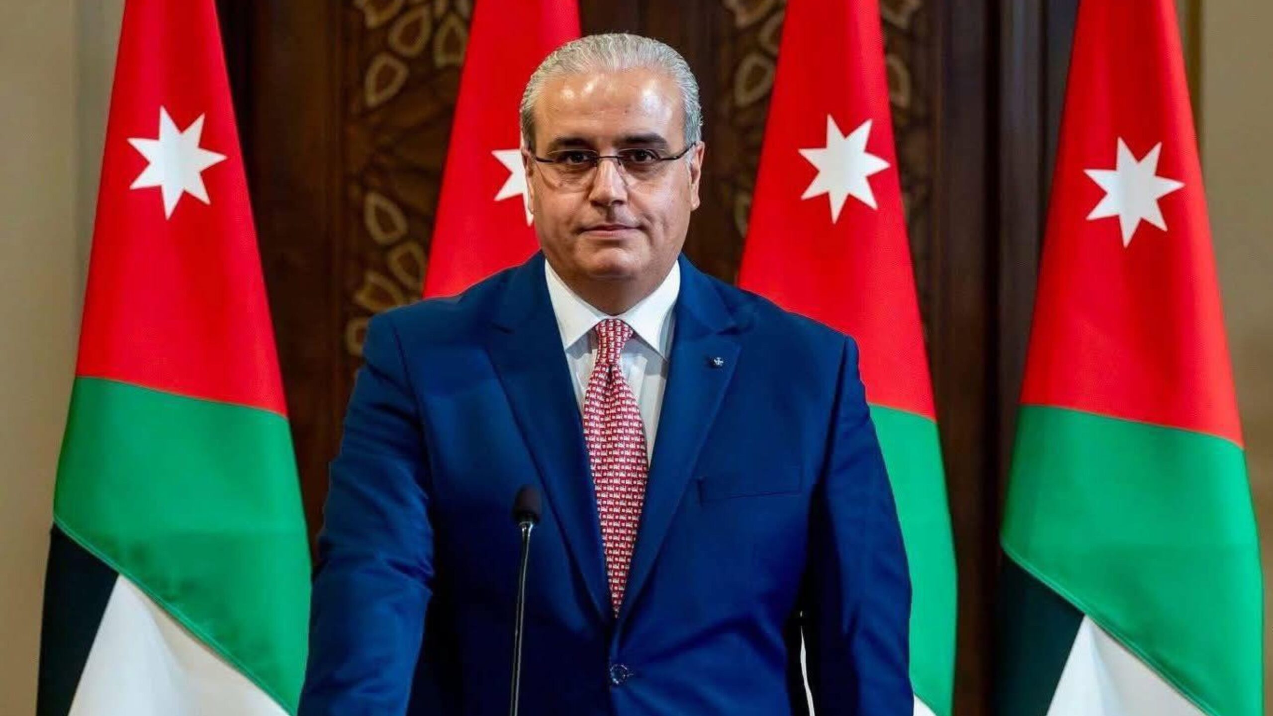 وزير الصحة: مخزون الأدوية يكفي عاماً كاملاً ولا نية لرفع الأسعار