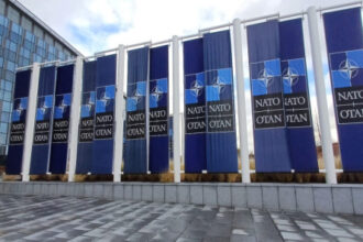 ترامب ينتقد “الناتو” لرفضه دعم تأمين مضيق هرمز ويهدد بإعادة النظر في التزامات واشنطن