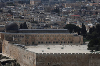 إغلاق الأقصى لليوم الـ29 ومنع المصلين وسط تشديدات غير مسبوقة في القدس