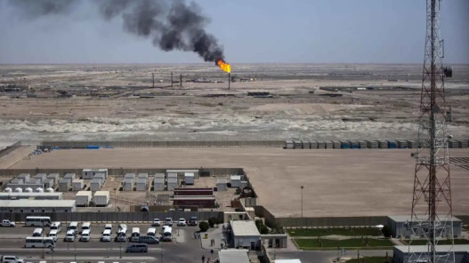 وزارة الدفاع العراقية: سقوط طائرة مسيّرة في حقل مجنون النفطي بالبصرة دون أضرار