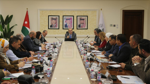 أبو السمن يشدد على رفع الجاهزية للتعامل مع الطوارئ وتحسين الخدمات