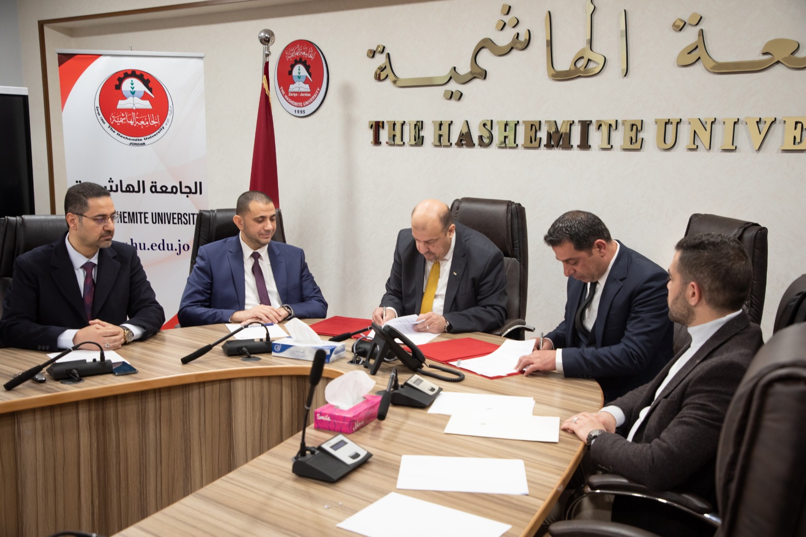 مذكرة تفاهم في الجامعة الهاشمية توفر فرص للطلبة لتحويل أفكارهم إلى مشاريع ريادية مبتكرة