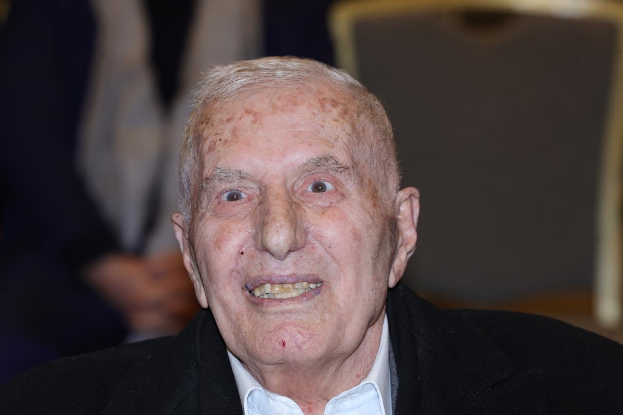 ال بعارة وال المناصرة نسايب