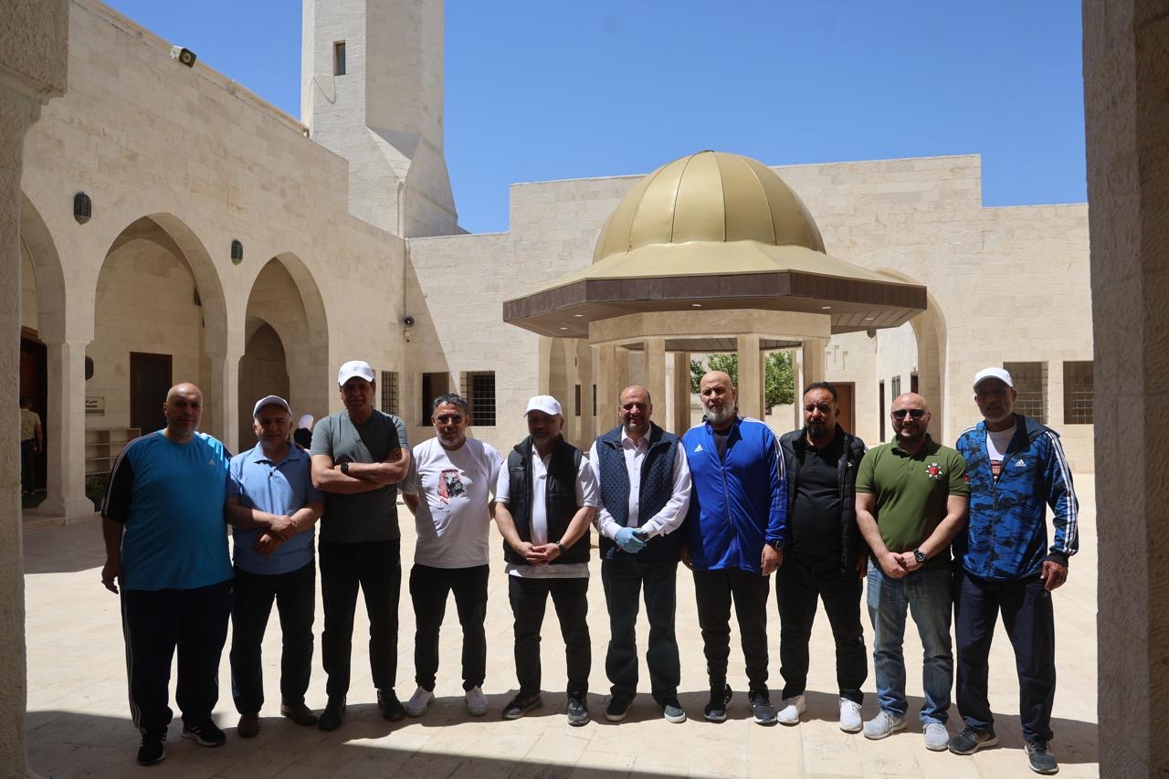 وزارة السياحة تنفذ حملات نظافة في مواقع سياحية بالبلقاء لتعزيز الوعي البيئي