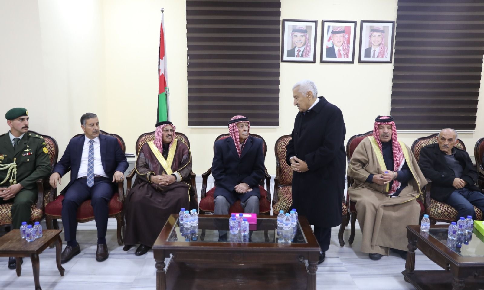 مندوبًا عن الملك وولي العهد... العيسوي يعزي الجيتاوي والنسور والعطيات والحداد