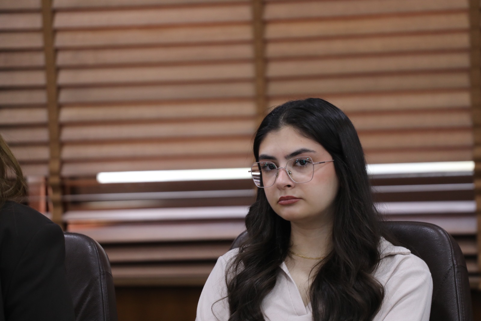 العودات يلتقي طلبة من كلية الحقوق بالجامعة الأردنية