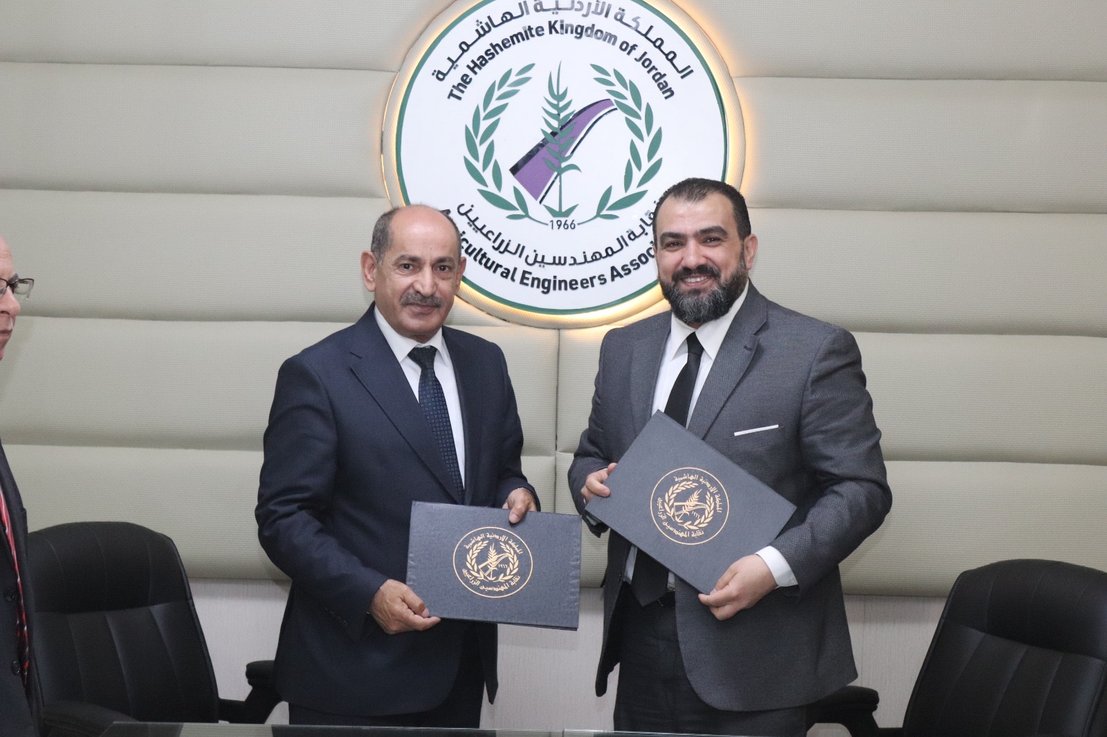 اتفاقية تعاون لبناء قدرات “المهندسين الزراعيين” في تربية النحل